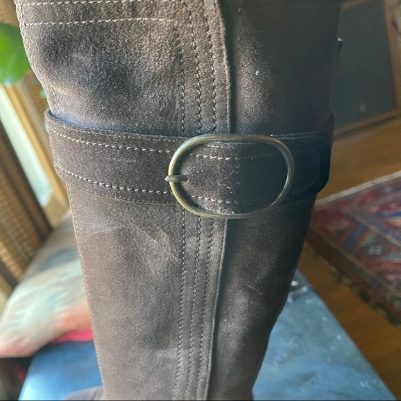 90’s COLE HAAN knee high brown suede boots. - Picture 9 of 11